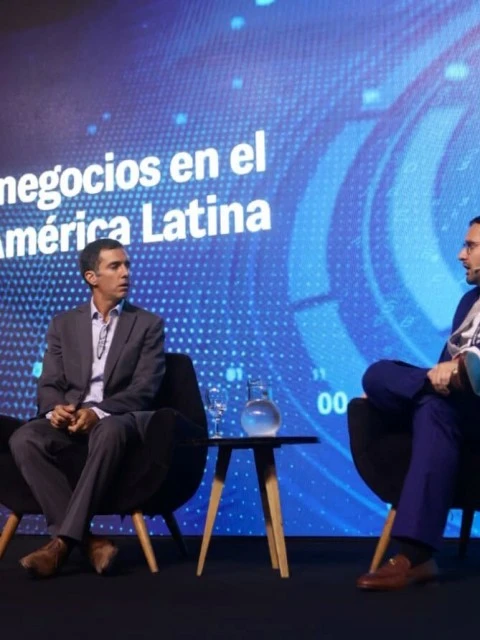 Especialistas destacan el cambio de rumbo económico en Argentina