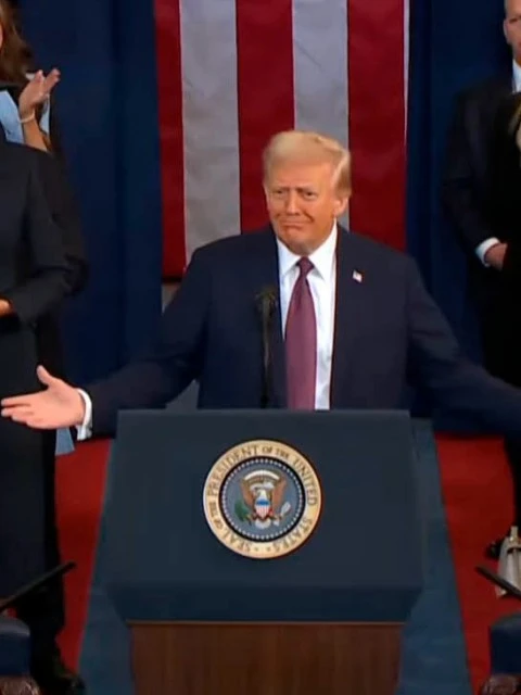 Trump criticó a la Reserva Federal por no bajar las tasas