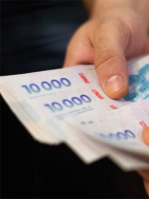 El Gobierno fijó por decreto el nuevo Salario Mínimo, Vital y Móvil: cómo quedan los montos hasta agosto